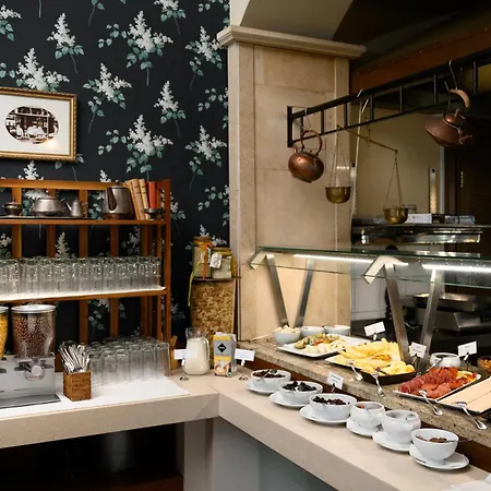 Mercure Magyar Kiraly Hotel 4*