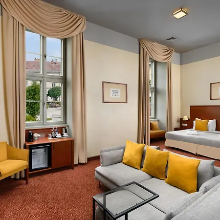 Mercure Magyar Kiraly Hotell 4*