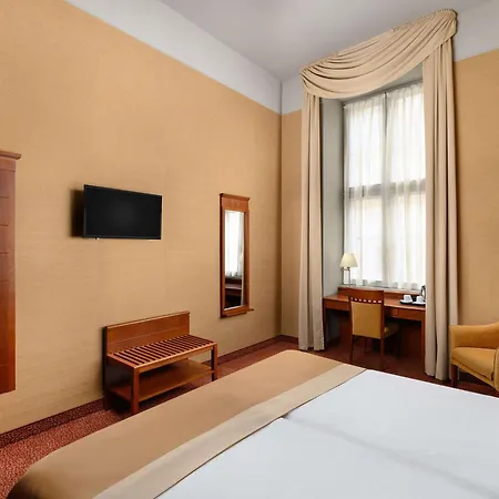 Hotel Mercure Magyar Kiraly 4*