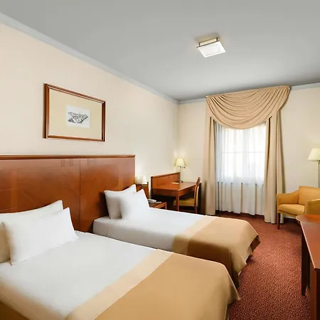 ホテル Mercure Magyar Kiraly セーケシュフェヘールヴァール