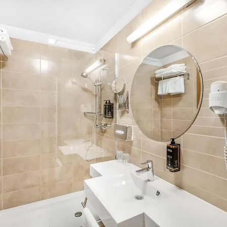 ホテル Mercure Magyar Kiraly