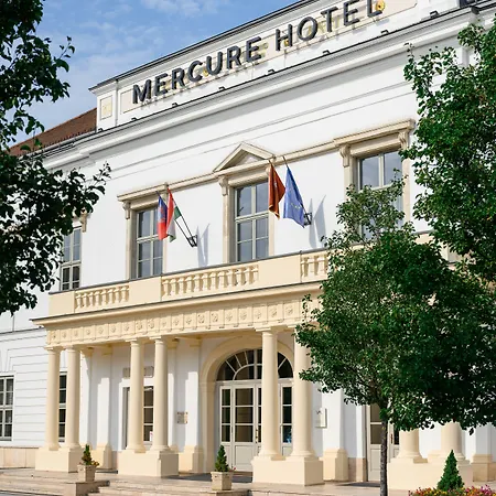 Mercure Magyar Kiraly セーケシュフェヘールヴァール