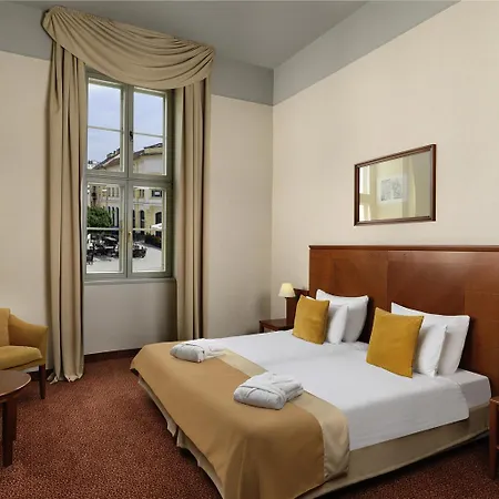 ホテル Mercure Magyar Kiraly