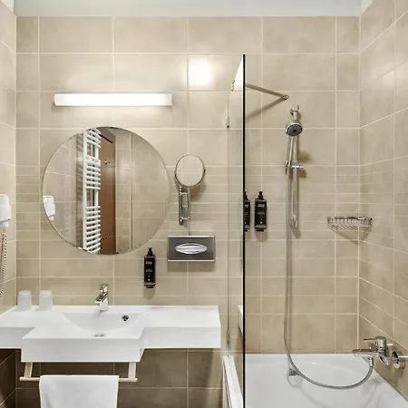 Mercure Magyar Kiraly Hotel 4*