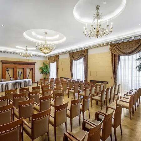 Mercure Magyar Kiraly 4* Székesfehérvár