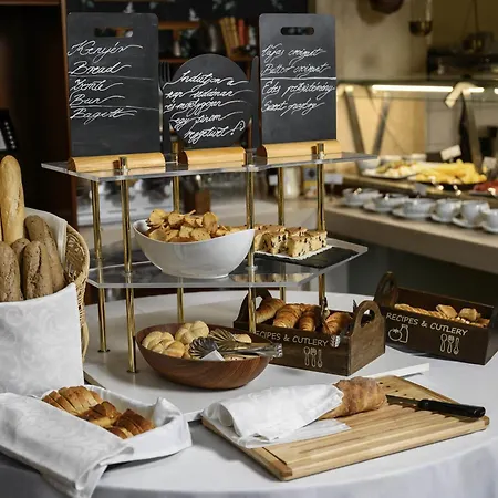 Mercure Magyar Kiraly 4* Székesfehérvár