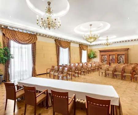 ホテル Mercure Magyar Kiraly 4*