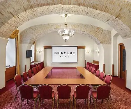 Mercure Magyar Kiraly 4*