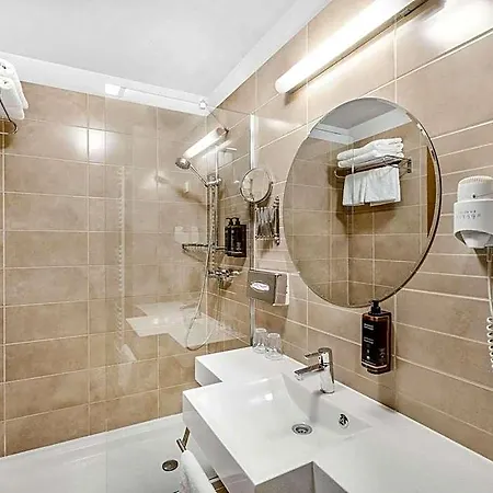 Mercure Magyar Kiraly Hotel