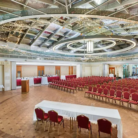 Mercure Magyar Kiraly セーケシュフェヘールヴァール