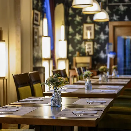 Отель Mercure Magyar Kiraly