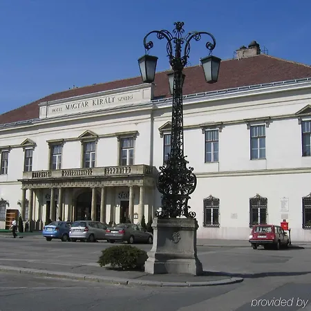 Hotel Mercure Magyar Kiraly 4*
