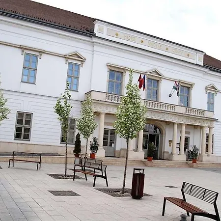 Mercure Magyar Kiraly Hotel Szekesfehervar