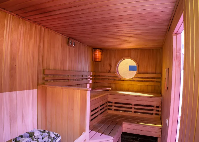 Ξενοδοχείο Mercure Magyar Kiraly 4*