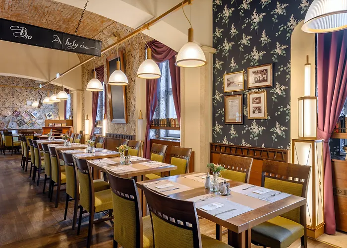 Ξενοδοχείο Mercure Magyar Kiraly 4*